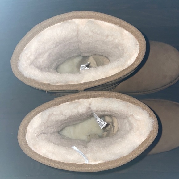 Ugg big kids classic || weather boot New ! - Picture 5 of 12